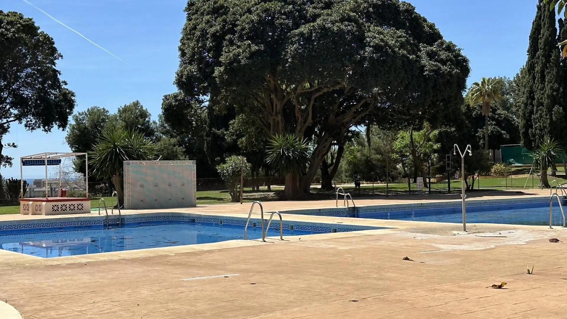 Apartment Estudio Iris Con Piscina A 800M De La Playa Arroyo De La Miel Spain